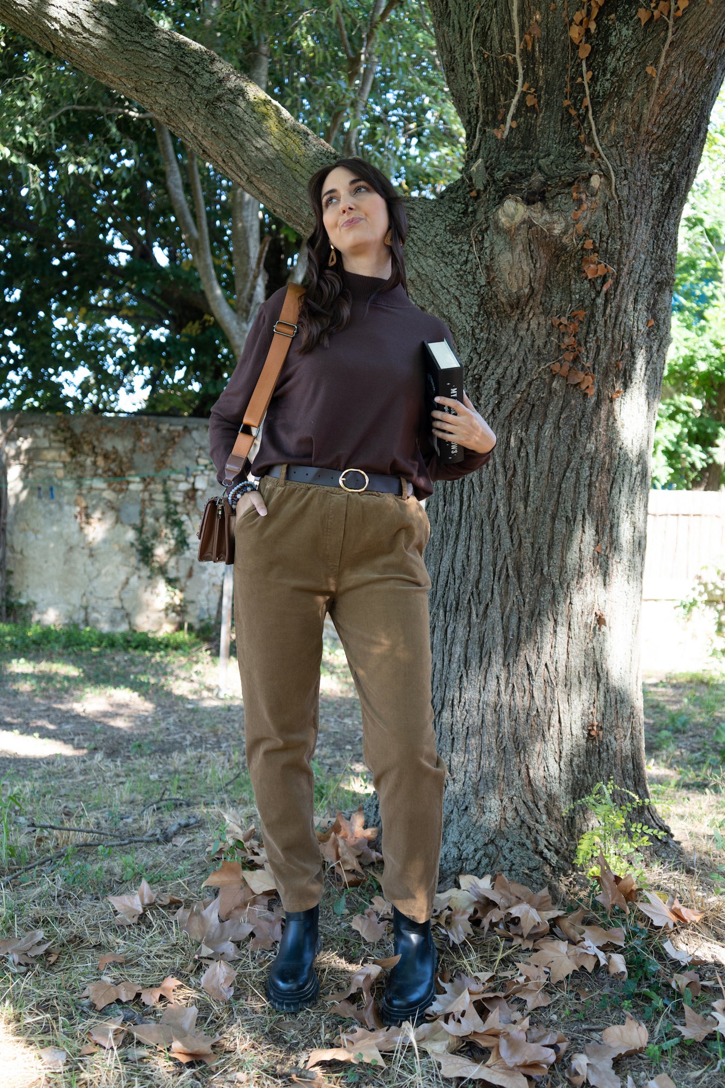 Pantalon en velours côtelé avec ceinture - Camel