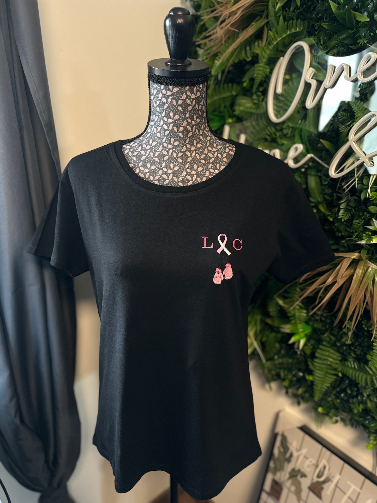 T-shirt noir cintré personnalisé