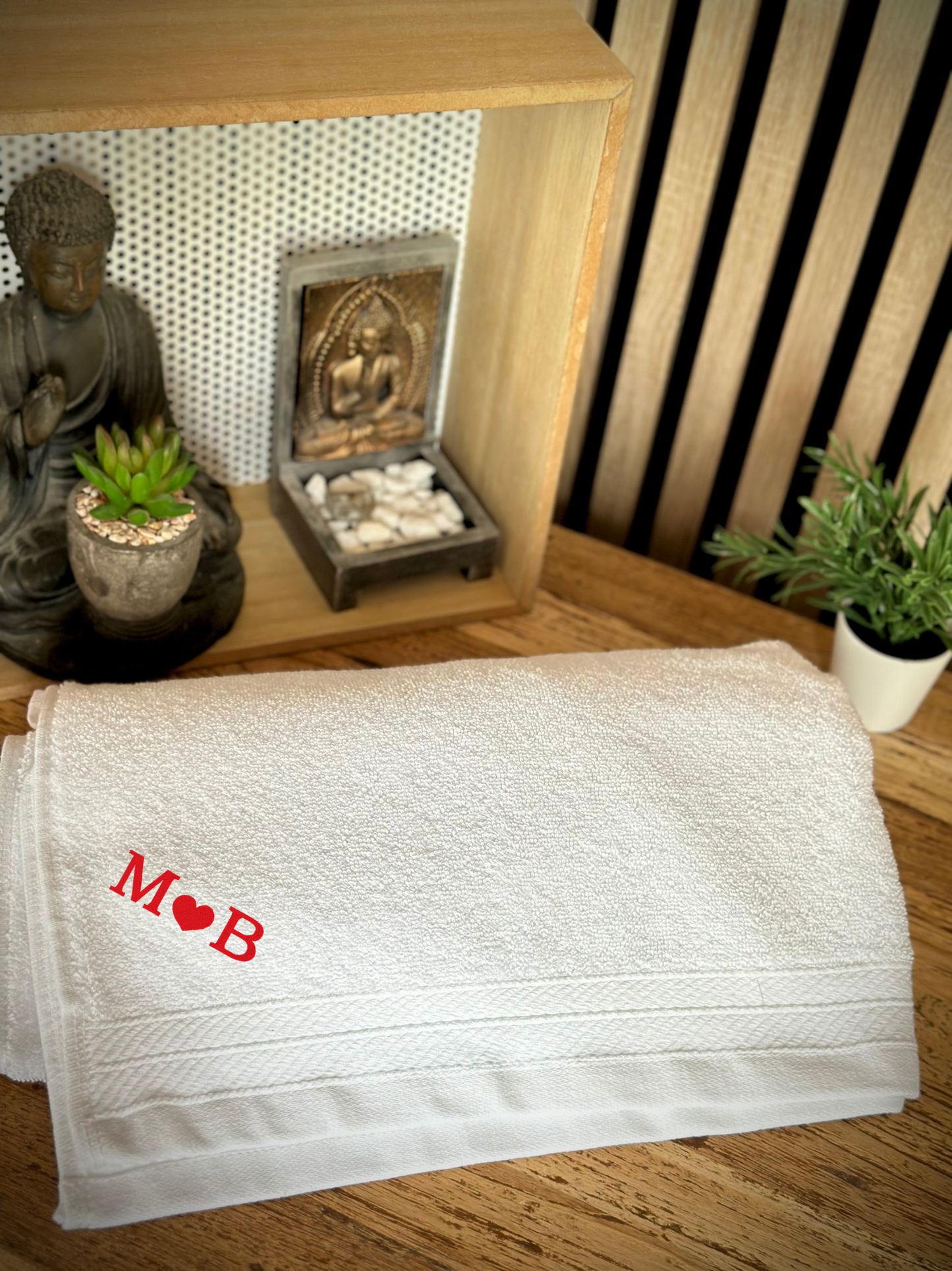 Drap de douche 70x140 brodée personnalisable / Blanc