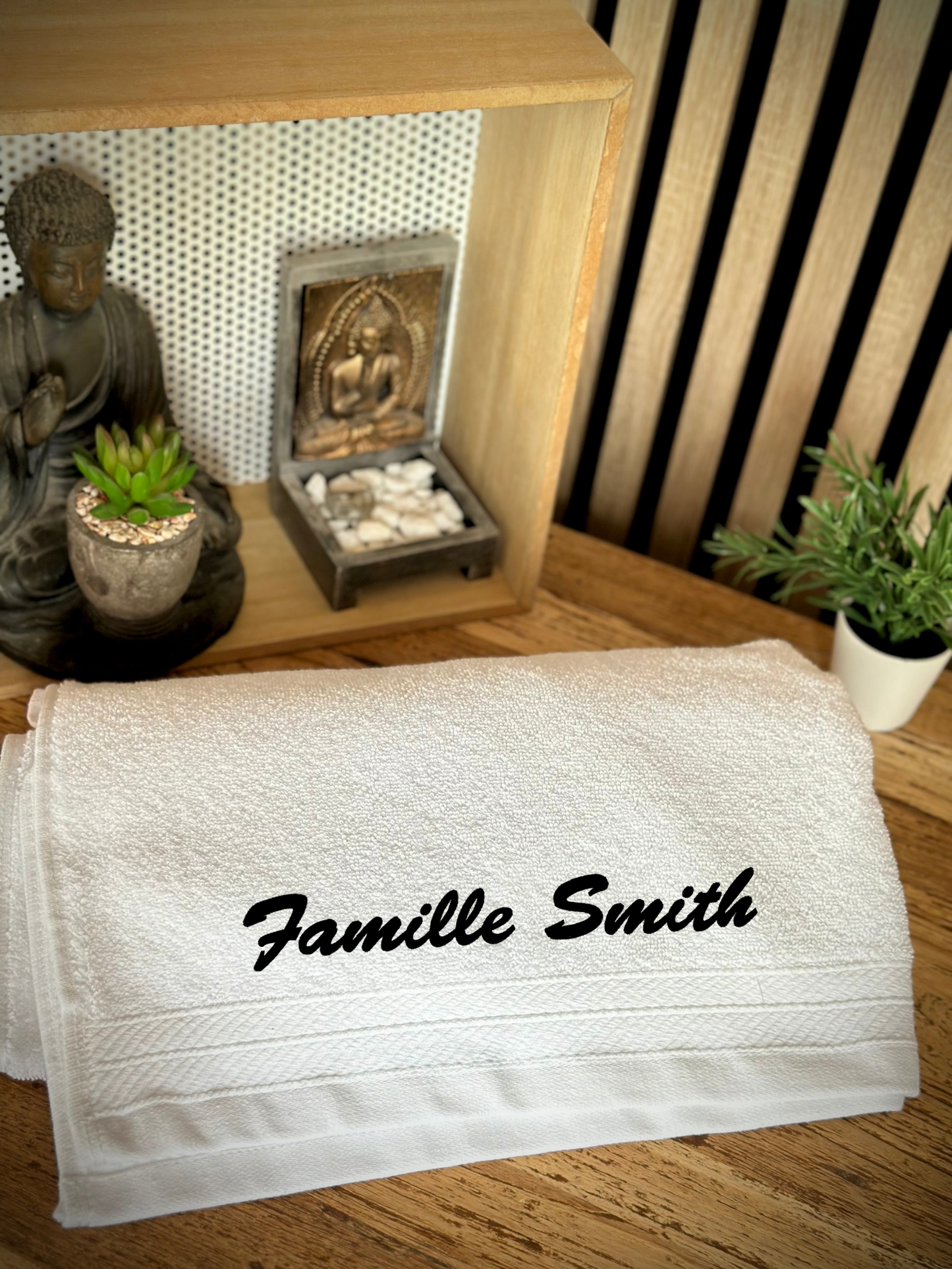 Drap de douche 70x140 brodée personnalisable / Blanc